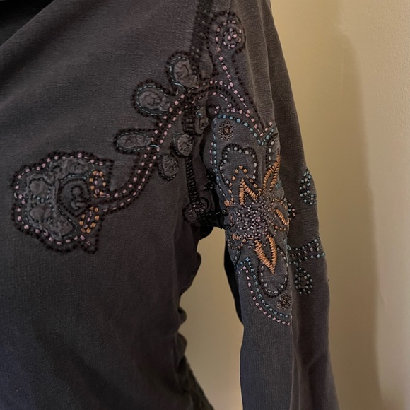 Vertigo Paris Grey embellished sweatshirt Large worn once hoodie - Picture 4 of 12